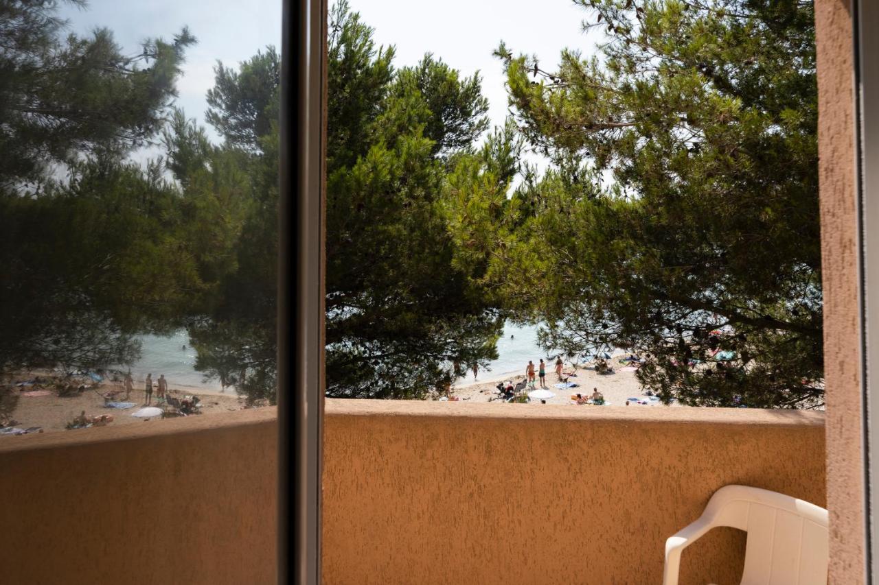 Le Pescadou Aparthotel Martigues Exterior photo